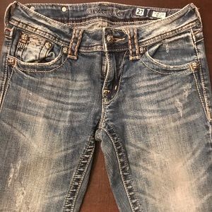 Miss Me Size 27 Inseam 29”
